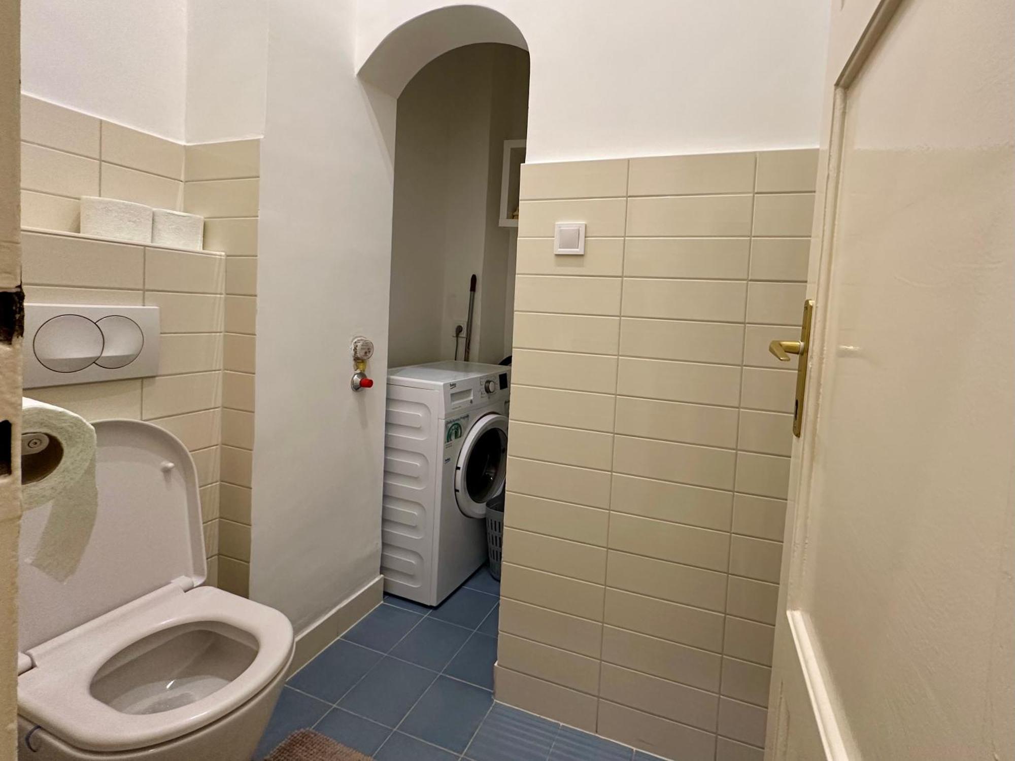 Cozy Studio Flat In The Heart Of Budapesta Exterior foto